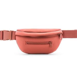 EUC Dagne Dover Ace in Sienna